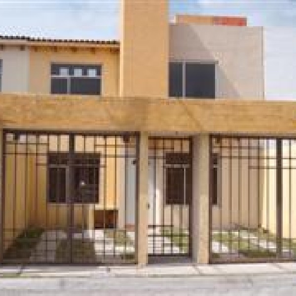 Casa sola en renta, calle pedro infante, col. la joya, querétaro, querétaro  en Querétaro - Casas en alquiler | 45482