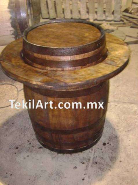 Muebles rústicos de barril de roble: sillas, mesas, cavas, macetas? en