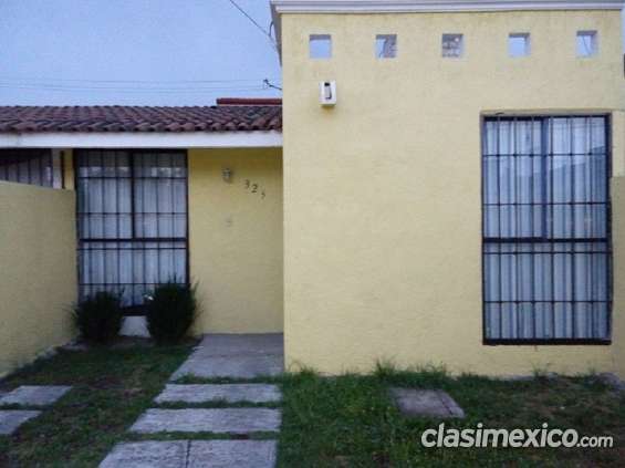 Casa 1 nivel en renta 2 recamaras 1 baño en villas santin en Toluca - Casas  en alquiler | 172068